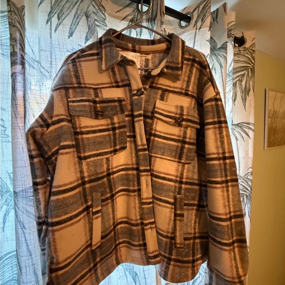 Maurices Cozy Plaid Jacket in Beige and Brown